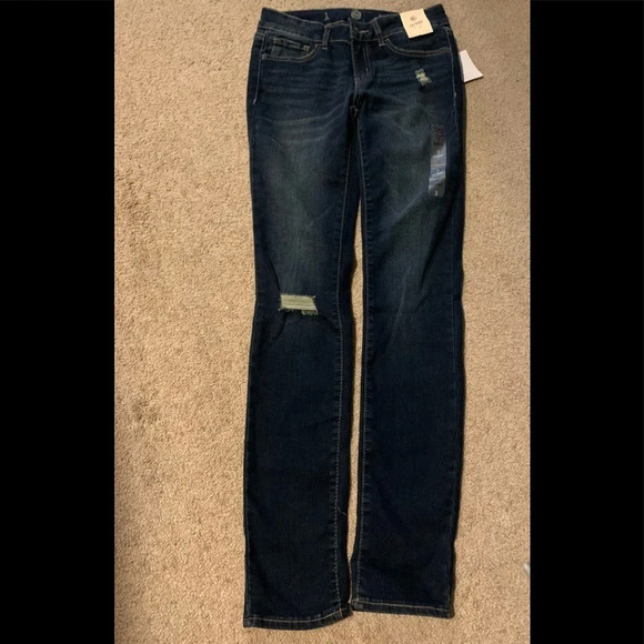 NWT distressed dark denim skinny jeans - Picture 1 of 6